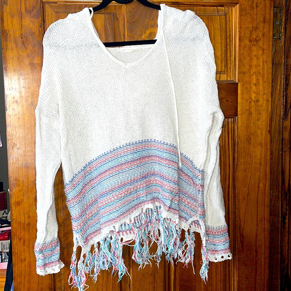 LOVE STITCH KNIT FRINGE HOODIE